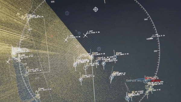 Hệ thống điện tử trang bị trên tàu ngầm lớp Ohio bao gồm radar trinh sát thủy siêu âm AN/BQQ-6, một biến thể nâng cấp hiện đại của sonar AN/BQQ-5 được lắp đặt trong tàu ngầm đa mục đích.