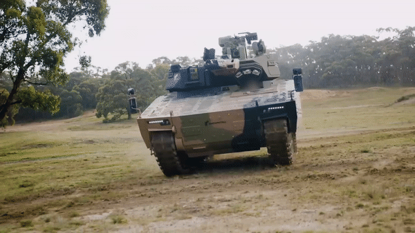 Ngoài ra xe còn được tích hợp tên lửa chống tăng có điều khiển (ATGM), cung cấp hỏa lực đáng kể chống lại các mối đe dọa.