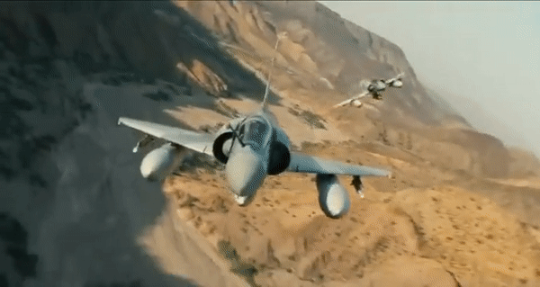 Lịch sử thực chiến của dòng máy bay này qua các sự kiện sau: Đầu tiên là những chiếc Mirage 2000 của Pháp đã được sử dụng trong Chiến tranh Vùng Vịnh dù ít thấy trong hoạt động chiến đấu.