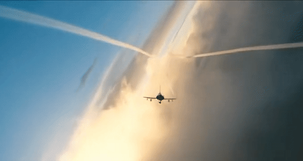 Những chiếc Mirage-2000 của Các tiểu vương quốc Ả Rập Thống nhất cũng có mặt trong cuộc chiến tranh này nhưng ít hay không hề tham chiến.