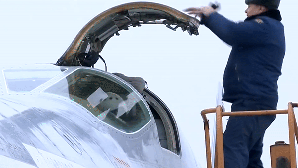 Theo cục thiết kế Tupolev, nguyên mẫu đầu tiên của phiên bản Tu-22M3 bắt đầu được sản xuất loạt vào cuối thập niên 1970 và biên chế vào năm 1983.