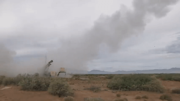 Mỗi hệ thống Patriot PAC-3MSE mới có thể mang theo tối đa 16 đạn.