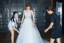 Mẫu Tây Andrea Aybar bị tố bán dâm giá 12.000 USD giờ ra sao?