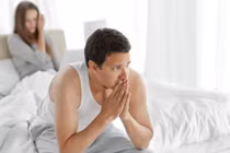 Quan hệ càng lâu càng dễ vô sinh? 