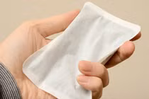 Dùng miếng dán giữ nhiệt ngày rét đậm: Cẩn thận bỏng da, dị ứng