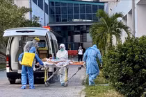 8 bệnh nhân COVID-19 diễn biến nặng: Việt Nam có đủ máy thở, ECMO?