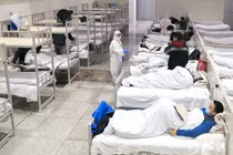Hơn 1.000 người nhiễm virus corona tại Trung Quốc được xuất viện