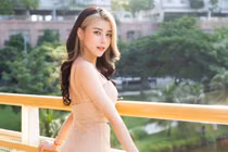 “Đỏ mặt” với gu ăn mặc nóng bỏng của quán quân The Voice Ngọc Ánh