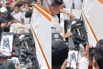 Trùm ma túy Ecuador được chất đầy súng lên thi thể