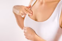 Có những dấu hiệu này, chị em đi khám ung thư ngay kẻo muộn