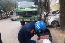 Vì sao 4 cán bộ Thanh tra giao thông bị truy tố cùng 3 đối tượng khác?
