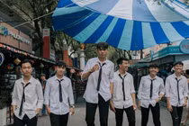 Nam sinh Sài Gòn gặp nhiều rắc rối khi 18 tuổi đã cao 1,96 m