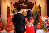 Nhà trai kì kèo “mặc cả” thách cưới và màn “đáp trả” đầy bất ngờ của ông bố vợ 