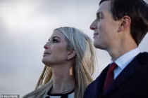 Con gái ông Donald Trump khóc nấc trước bài phát biểu của cha