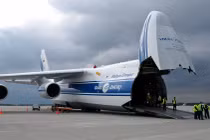 Bất ngờ: Không quân Nga điều siêu cơ An-124 khẩn cấp hỗ trợ Mỹ chống dịch