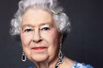 Bất ngờ lý do Nữ hoàng Elizabeth II tổ chức sinh nhật 2 lần/năm