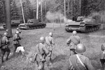 Quân đồng minh hỗ trợ Liên Xô chống phát xít Đức thế nào?