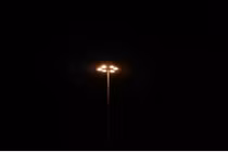 Giải mã ánh sáng kỳ lạ nghi UFO xuất hiện ở Mỹ 