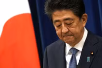 Cựu Thủ tướng Nhật bị điều tra: Nhìn lại loạt bê bối của ông Shinzo Abe