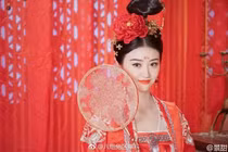 Bất ngờ lý do phụ nữ nhà Đường thích vận xiêm y thấp cổ