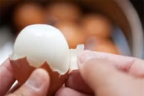 Sai lầm nghiêm trọng khi ăn trứng gà bạn phải biết 