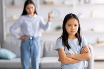 Nghi con gái riêng của chồng trộm tiền, tôi sững sờ khi biết “thủ phạm"