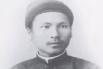Địa phương nào được vua Hàm Nghi tặng 2 con voi bằng vàng?