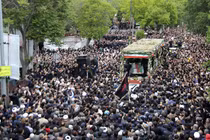 Hình ảnh ngày đầu quốc tang Tổng thống Iran
