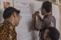Hơn 70 nhân viên bầu cử Indonesia tử vong vì kiệt sức