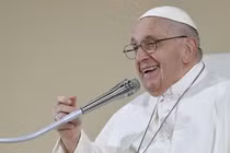 Sức khỏe của Giáo hoàng Francis hiện ra sao?