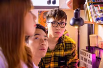 Huy Cung ra MV mới nhận "mưa lời chê" từ cộng đồng mạng