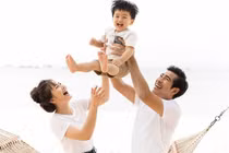 Đang hạnh phúc cùng gia đình nhỏ, Ngọc Lan vẫn dính tin đồn ly hôn