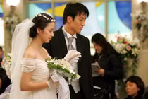 Sắp qua đời, vợ mới phát hiện bí mật động trời đêm tân hôn