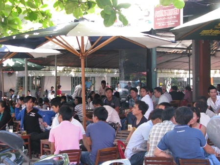 5 quán cà phê Hà Nội rất khó tìm nhưng đông khách