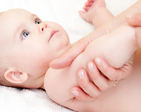 Bí quyết nuôi con gái xinh đẹp như hoa khi lớn lên