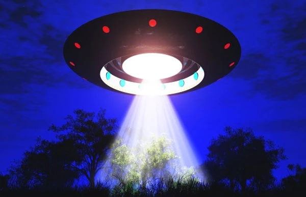 8 vụ “chạm trán” UFO kỳ quái nhất lịch sử