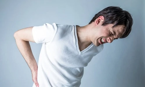 Những nguyên nhân không ngờ dẫn đến đau lưng mạn tính