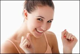 Chi tiết cách tự kiểm tra sức khỏe răng miệng cơ bản