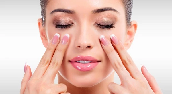 Da trẻ lâu hơn nhờ các chiêu mát-xa mặt thần thánh này