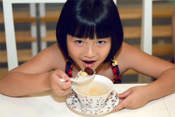 Dưỡng chất trọng tâm cho trẻ ở từng độ tuổi