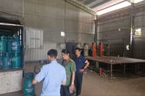 Hà Nội phát hiện nhiều cơ sở san chiết gas trái phép