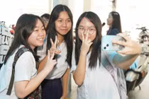 Chiều nay, TPHCM công bố điểm chuẩn vào lớp 10 THPT năm học 2026 - 2027