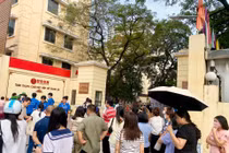 Hàng nghìn thí sinh Hà Nội tham gia thi vào 2 trường chuyên, tỉ lệ chọi cao 