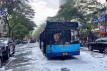 Xe buýt cháy trên phố Hà Nội: Siết chặt an toàn vận tải công cộng