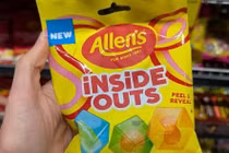 Thu hồi một số lô kẹo Allen’s iNSiDE OUTS 130g do phát hiện có dị vật