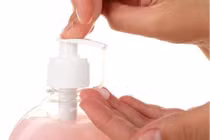 Nguy cơ từ mỹ phẩm giả tràn lan đe dọa sức khỏe người tiêu dùng