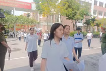 Đề và đáp án môn Ngoại ngữ lớp 10 THPT Hà Nội