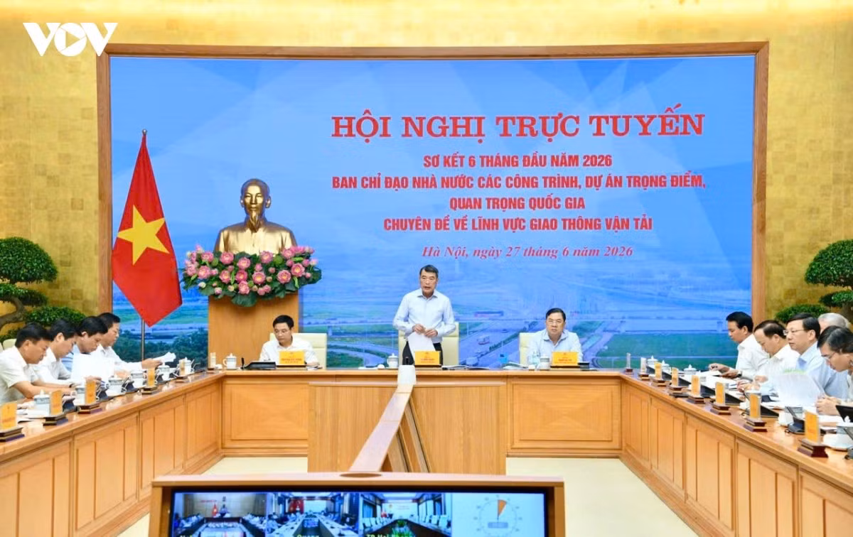Toàn cảnh hội nghị.