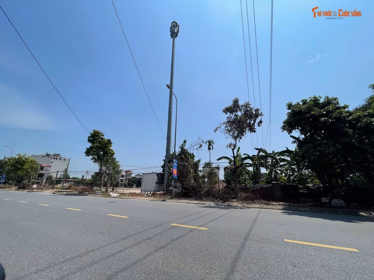 Gallery - Cận cảnh dự cải tạo khuôn viên sân bóng đá 14 tỷ ở Bắc Ninh - image 10