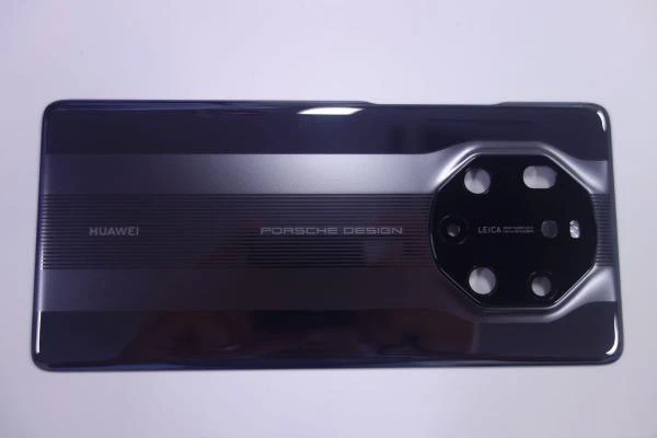 Lộ ảnh Huawei Mate 40 RS Porsche Design phiên bản siêu xe cực chất
